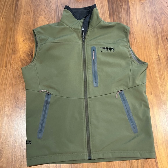 Sitka Gear Men's Green Jestream Vest - Picture 1 of 4